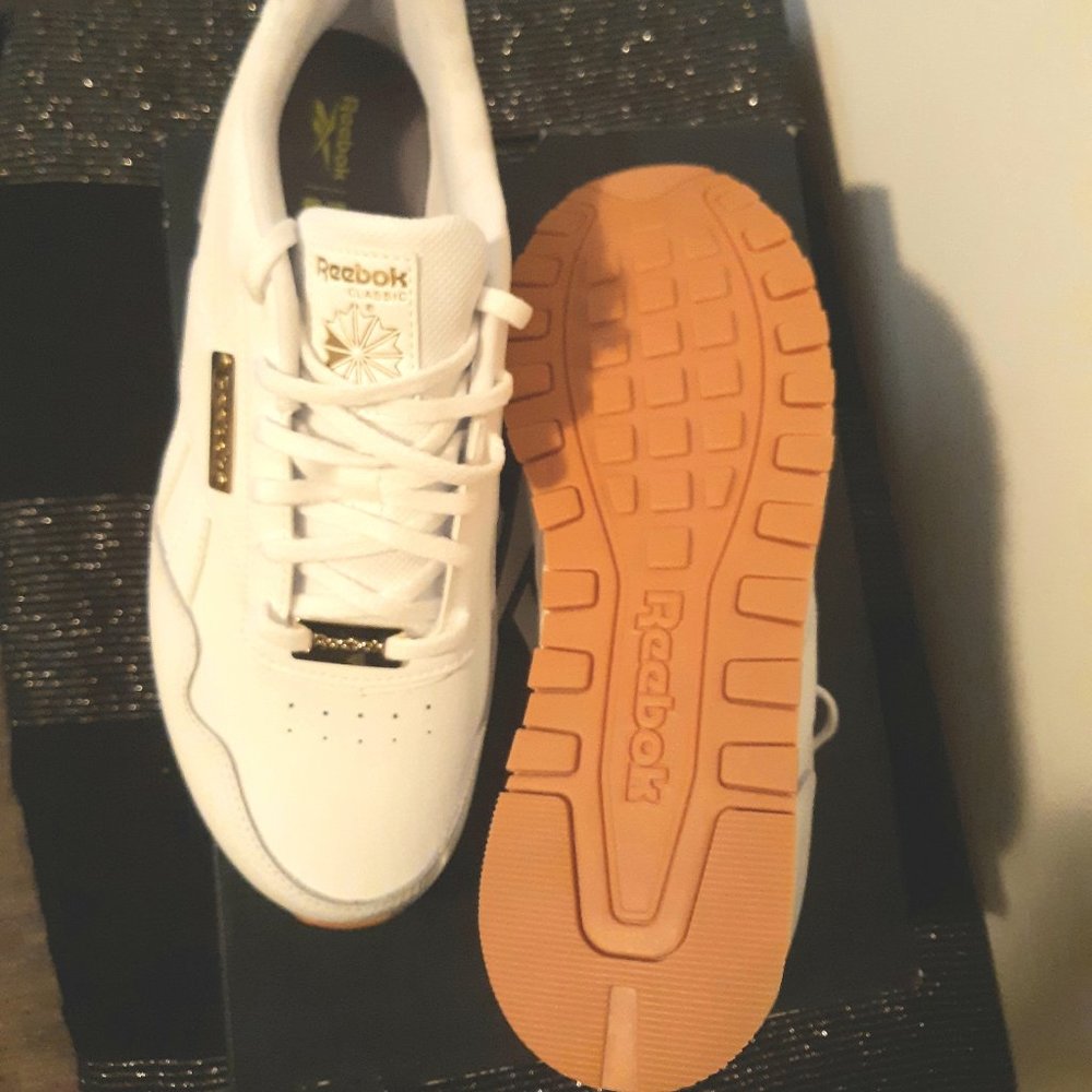NIB WOMENS REEBOK SIZE 10 - Picture 2 of 4
